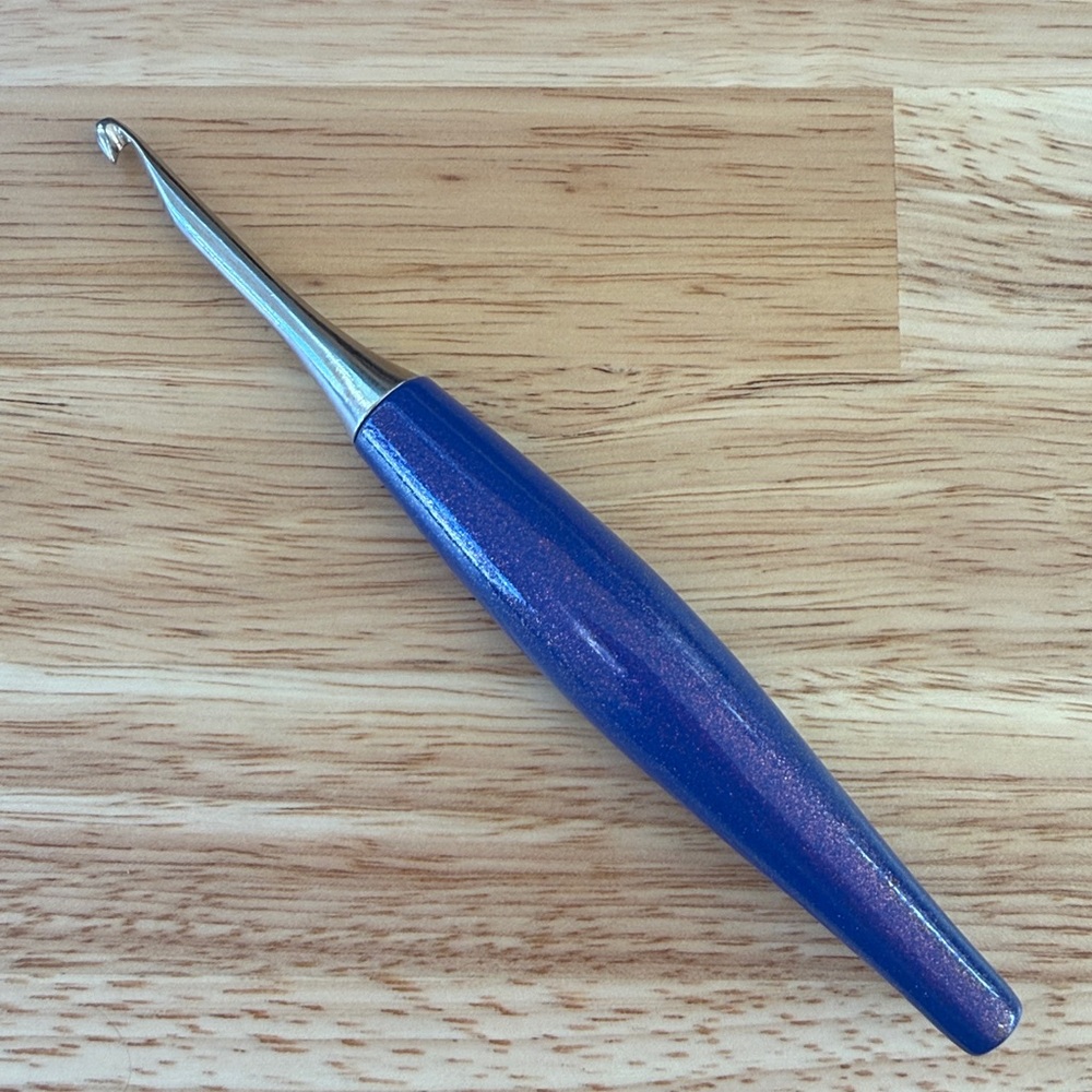 Discontinued Furls Odyssey Crochet Hook - Size H (5.0 mm)